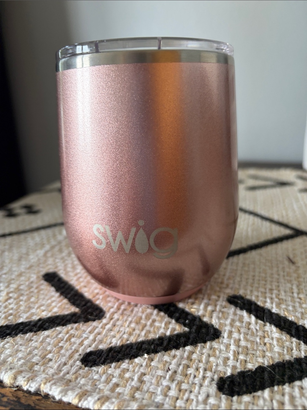 Swig Life Insulated Metallic Rose Gold Stemless 12 oz Wine Tumbler With Lid